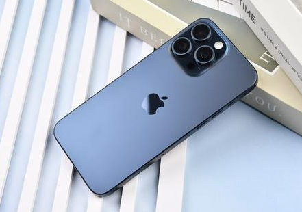 伊通苹果维修点分享iPhone 15 Pro Max屏幕更换全新实操风险 